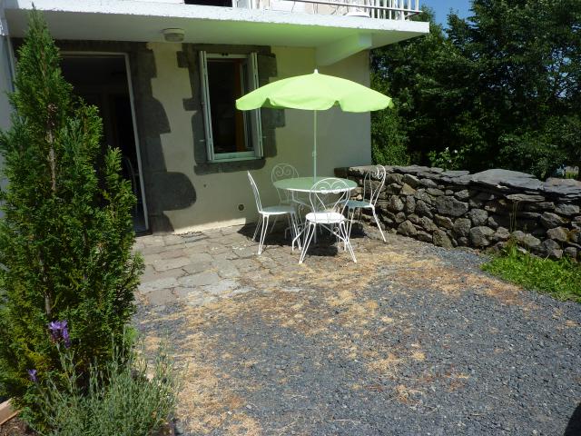 Photo n°9 location Appartement de vacances à BESSE ET SAINT ANASTAISE (annonce réf. M0916301)