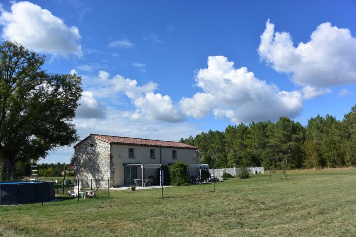 Photo n°8 location Gîte de vacances à TRÉMONS (annonce réf. C2224700)